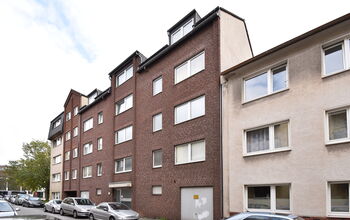 Solide Kapitalanlage: Gepflegtes 10-Parteienhaus im Dell-Viertel Duisburg